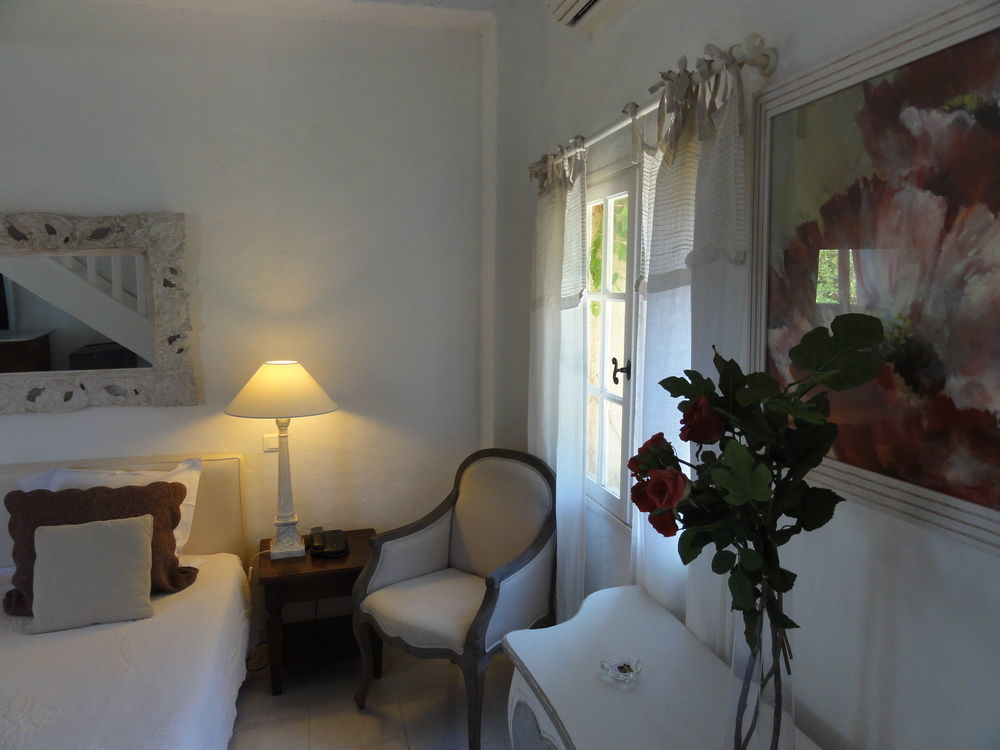 Hotel La Bastide Des Salins Saint-Tropez Exterior foto